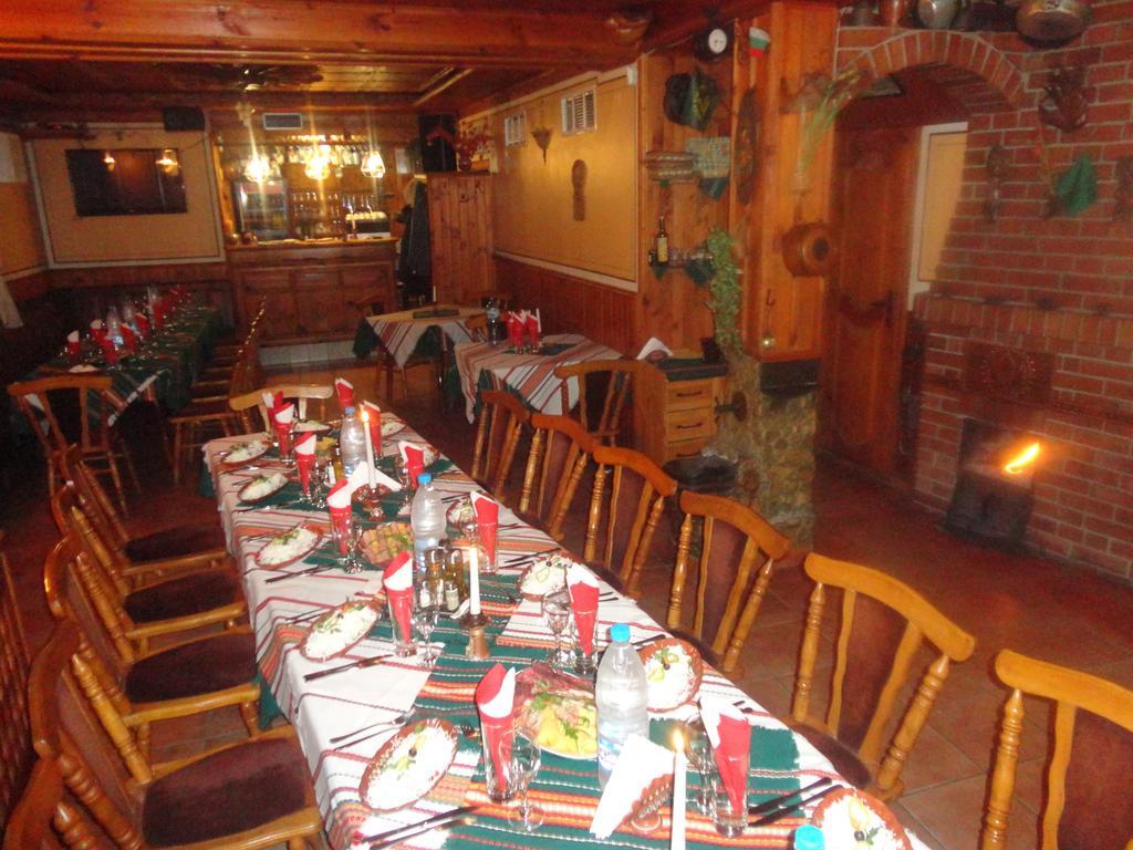 Chuchura Family Hotel Koprivsjtitsa Eksteriør bilde